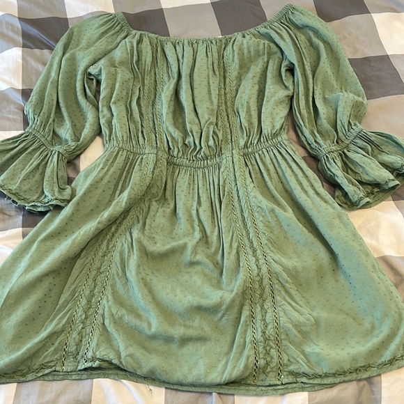 Tularosa Aritzia Luna Green Off The Shoulder Ruffle Mini Dress sz M - Picture 9 of 13